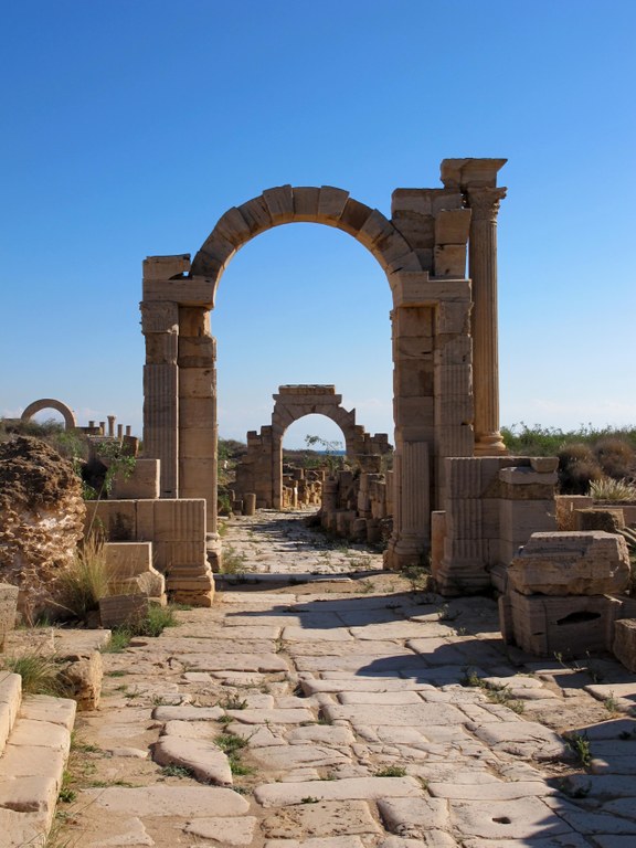 04_Bogenmonumente_Via Trionfale_Leptis Magna_2010.jpg